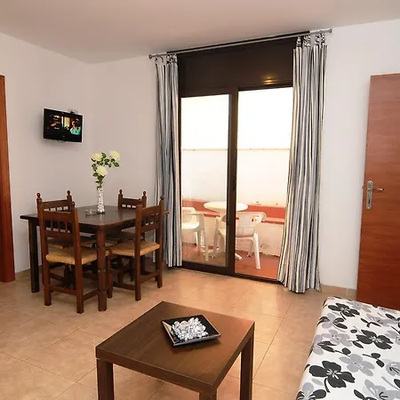 Apartamentos Ar Caribe Lloret de Mar Room photo
